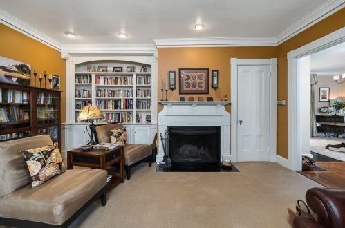 802 Hale St, Beverly MA 01915-2212 exterior