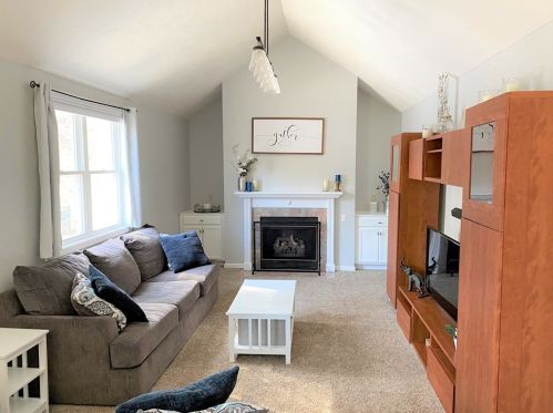 95 Auburn St, East Bridgewater MA 02324-3405 exterior