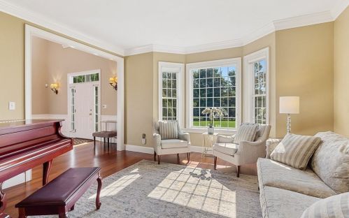 12 Joslin Ln, Southborough MA  01772-1337 exterior