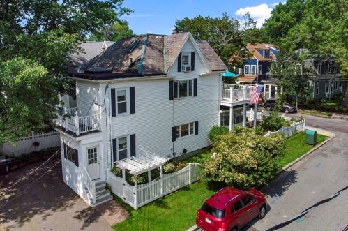 41 Teel St, Arlington MA 02474-5512 exterior