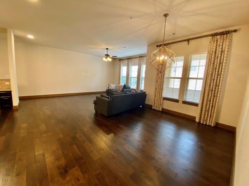 545 Via Amalfi, Irving TX  75039-2851 exterior