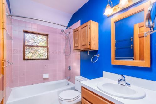 68 Elm St, Quincy MA 02169-5443 exterior