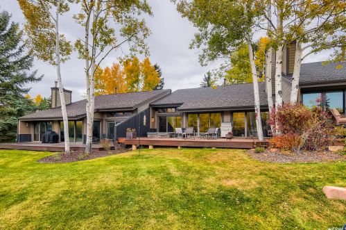 2539 Fairway Vlg Dr, Park City UT 84060-7023 exterior