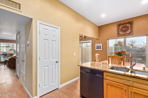 4150 Agave Rd, Phoenix AZ 85044-4672 exterior