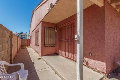 8914 Cambridge Ave, Phoenix AZ 85008-1215 exterior