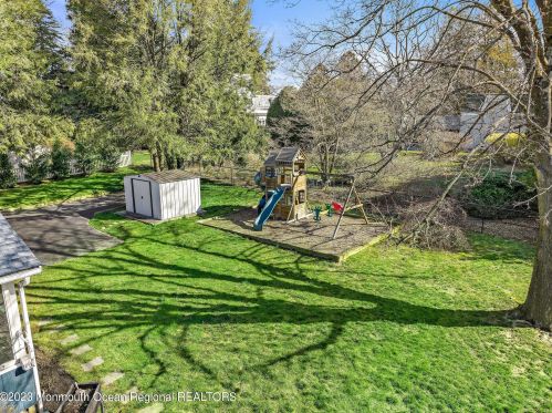 450 Branch Ave, Little Silver NJ  07739-1111 exterior