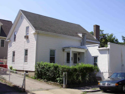 66 Green St, Newton, MA 02458-1340