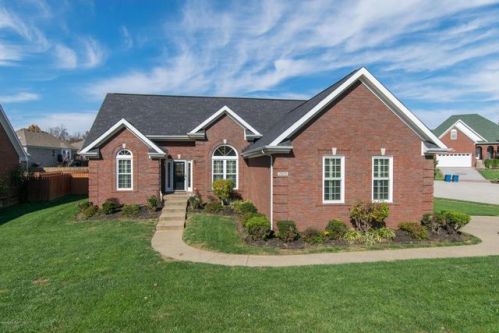 7015 Catalpa Spg Dr, Louisville KY  40228-2396 exterior