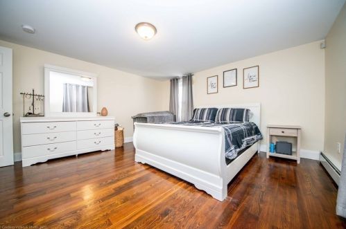 41 Worcester St, New Bedford MA 02745-1007 exterior