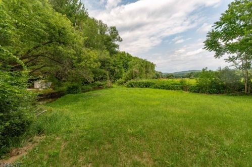 96 Lower Unionville Rd, Wantage NJ  07461-3508 exterior