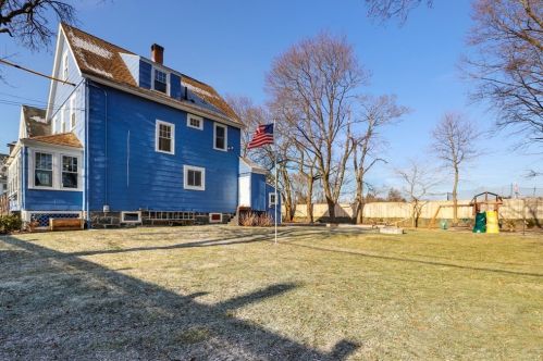 42 Lincoln St, Milton MA 02186-2005 exterior