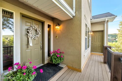 4365 Hidden Cv Rd, Park City UT 84098-4724 exterior