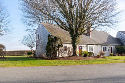 1239 Main St, Chatham, MA 02633-1867