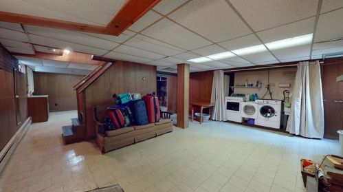 471 Main St, East Bridgewater MA 02324-1476 exterior