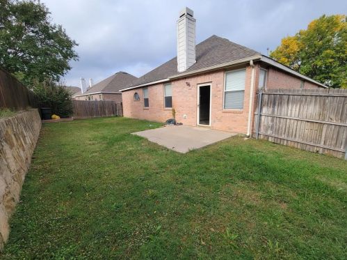 3136 Deleon Dr, Plano TX  75025-5422 exterior