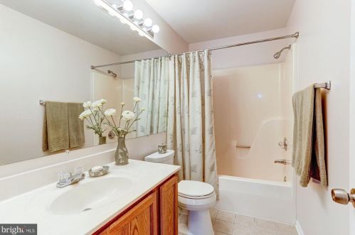 5229 Lightfoot Path, Columbia MD 21044-1100 exterior