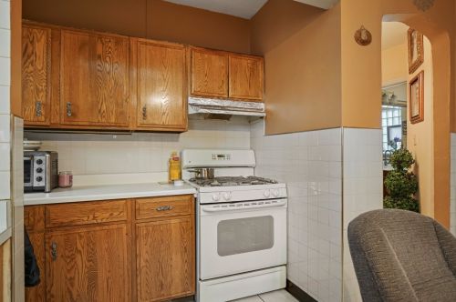 2111 Kenilworth Ave, Forest View IL 60402-1672 exterior