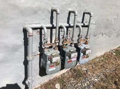 137 Eastern Ave, Worcester MA 01605-2813 exterior