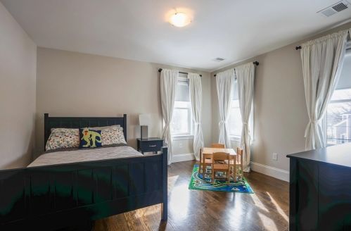 319 Hillcrest Rd, Needham MA 02492-4028 exterior