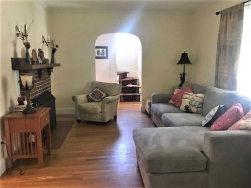 137 Sunset Rd, Arlington MA  02474-8920 exterior