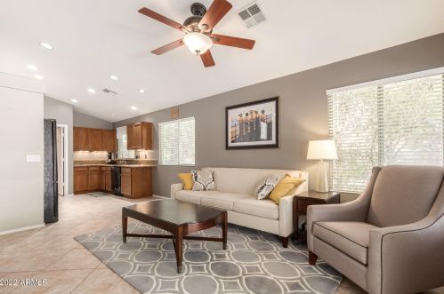 16630 29 St, Phoenix AZ 85032-3726 exterior