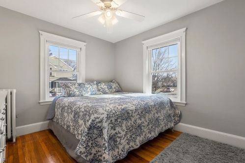 44 Barham Ave, Quincy MA 02171-2711 exterior