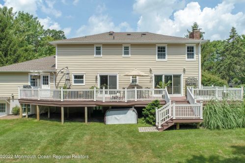 32 Lambert Johnson Dr, Tinton Falls NJ 07712-3753 exterior