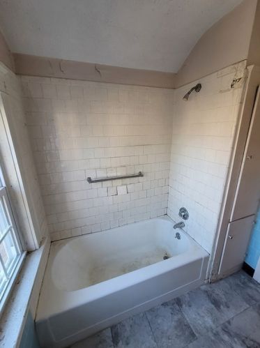 44 Bigelow St, Fall River MA 02720-5408 exterior