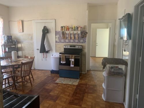 33 Vernon St, Worcester MA 01610-1919 exterior