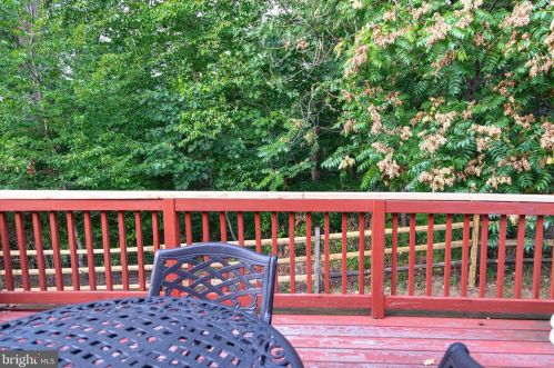 128 Mt Vernon Ct, West Deptford NJ 08096-6895 exterior