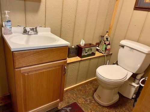 2 Weybossett St, Methuen MA exterior