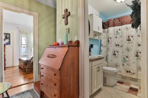 58 Fremont Ave, Everett MA 02149-5022 exterior