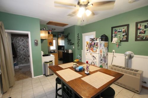 71 Chilmark St, Worcester MA 01604-2811 exterior