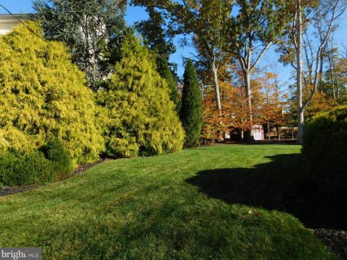 612 Schaeffer Ave, West Deptford NJ 08096-6631 exterior