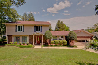 10025 Bayreuth Dr, Huntsville, AL 35803-1167