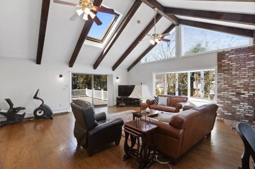 34 Rose St, Milton MA 02186-4616 exterior