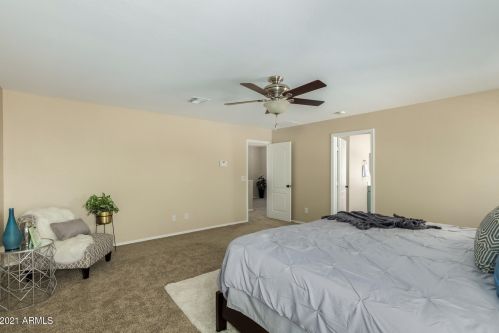 1668 Cielo Grande Ave, Phoenix AZ 85024-7554 exterior