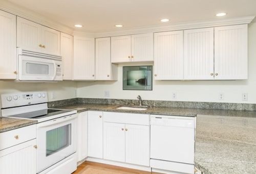 1 Main St, Rockport MA 01966-1513 exterior