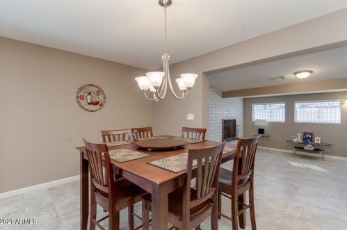 3825 Elm St, Phoenix AZ 85033-2112 exterior