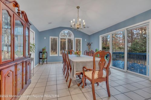 6 Pitney Ln, Jackson Twp NJ 08527-2933 exterior