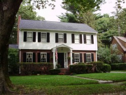 10 Southwick Rd, Newton, MA 02468-2223