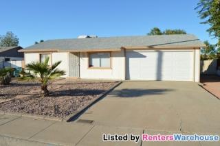 8032 Highland Ave, Phoenix AZ  85033-1844 exterior