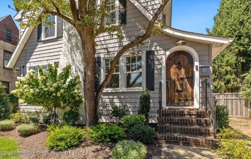 35 Silverton Ave, Little Silver, NJ 07739-1337