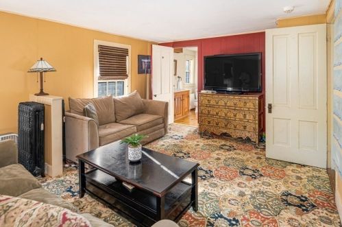 691 River St, Hingham MA 02061-2214 exterior