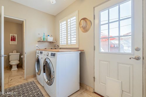 839 Edgemont Ave, Phoenix AZ 85035-1735 exterior