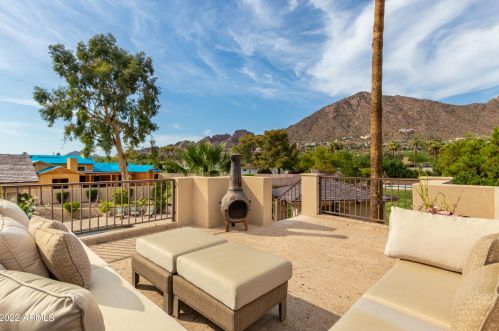 4450 54th St, Phoenix AZ 85018-1905 exterior