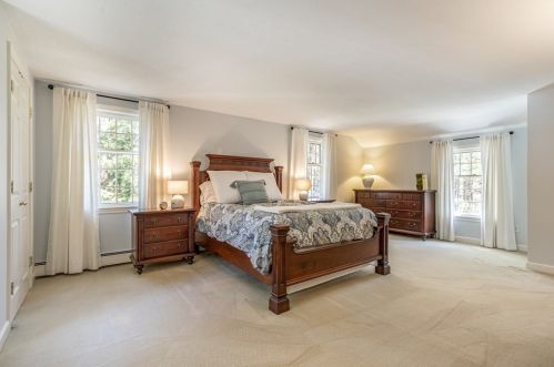 30 Surrey Ln, Topsfield MA 01983-1318 exterior