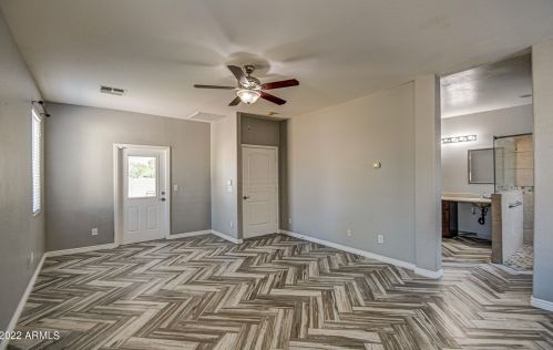 4217 73 Dr, Phoenix AZ 85033-2512 exterior