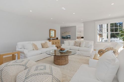 558 Fox Hill Rd, Chatham MA 02633-1412 exterior