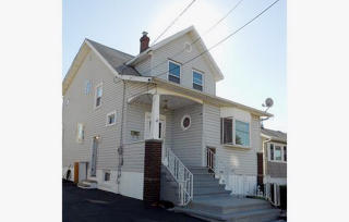 31 Saint Ann St, Carteret NJ  07008-3126 exterior